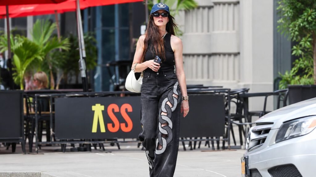 Anne Hathaway and Fashion
